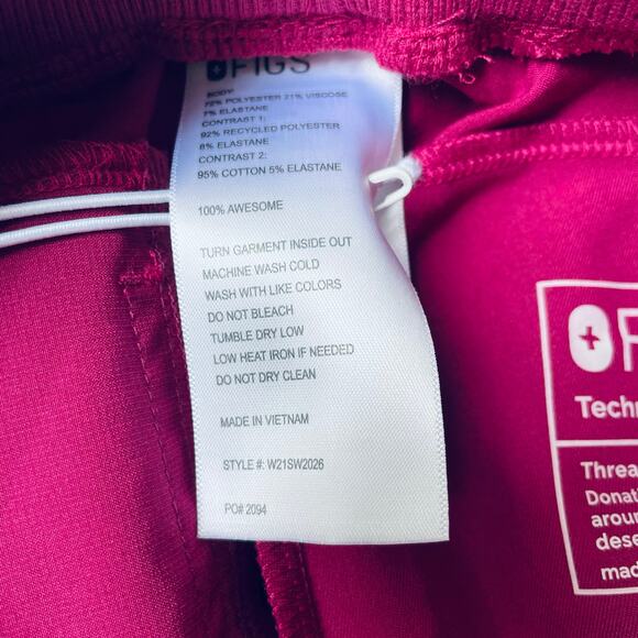 FIGS Boston Slim Jogger Scrub Pants Maroon Purple Size XXS NEW - Picture 7 of 7